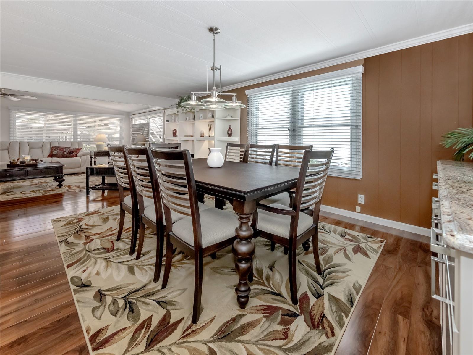 Image 18 of 68 For 5 Esplanade Street