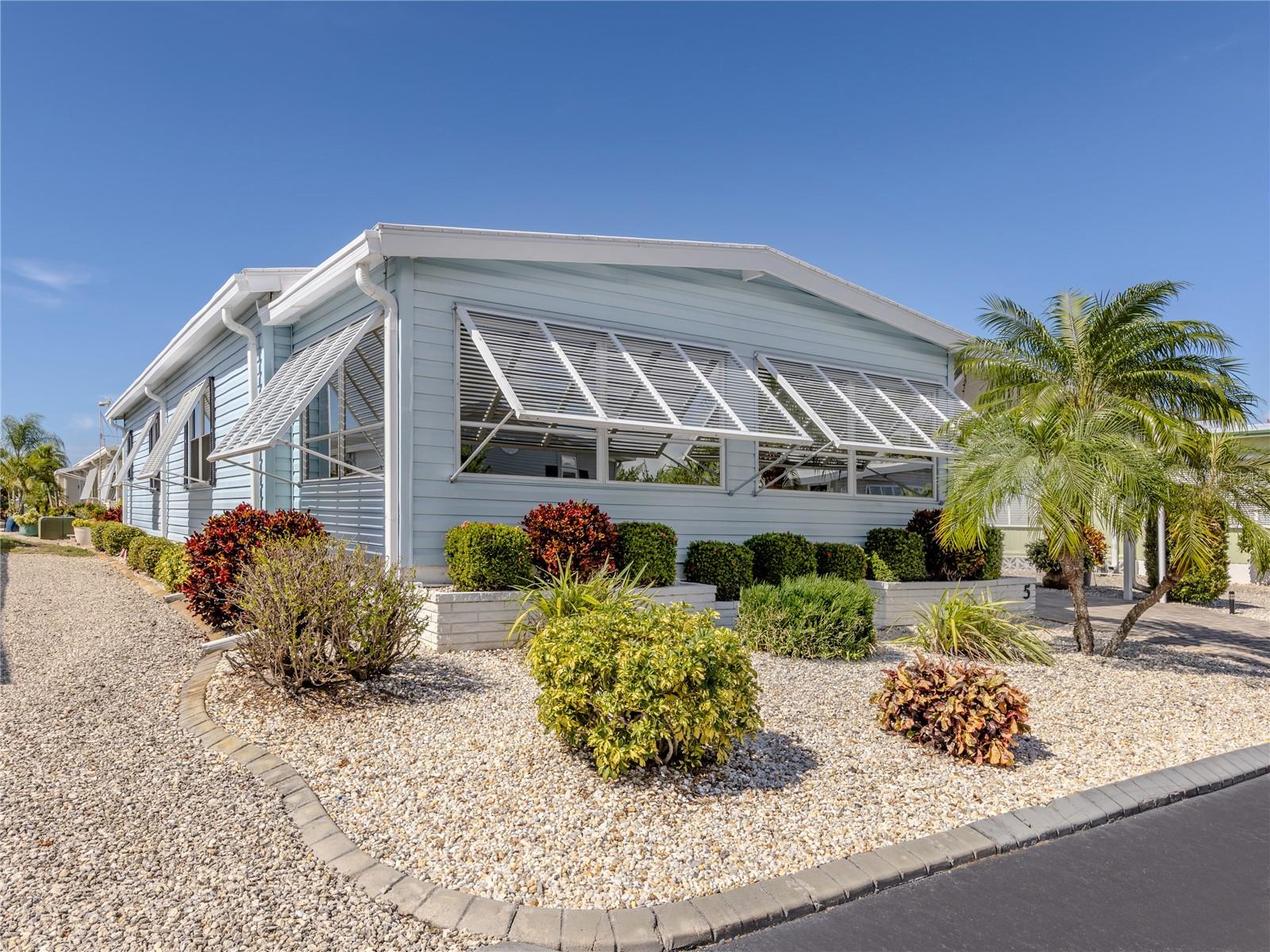 Image 2 of 68 For 5 Esplanade Street