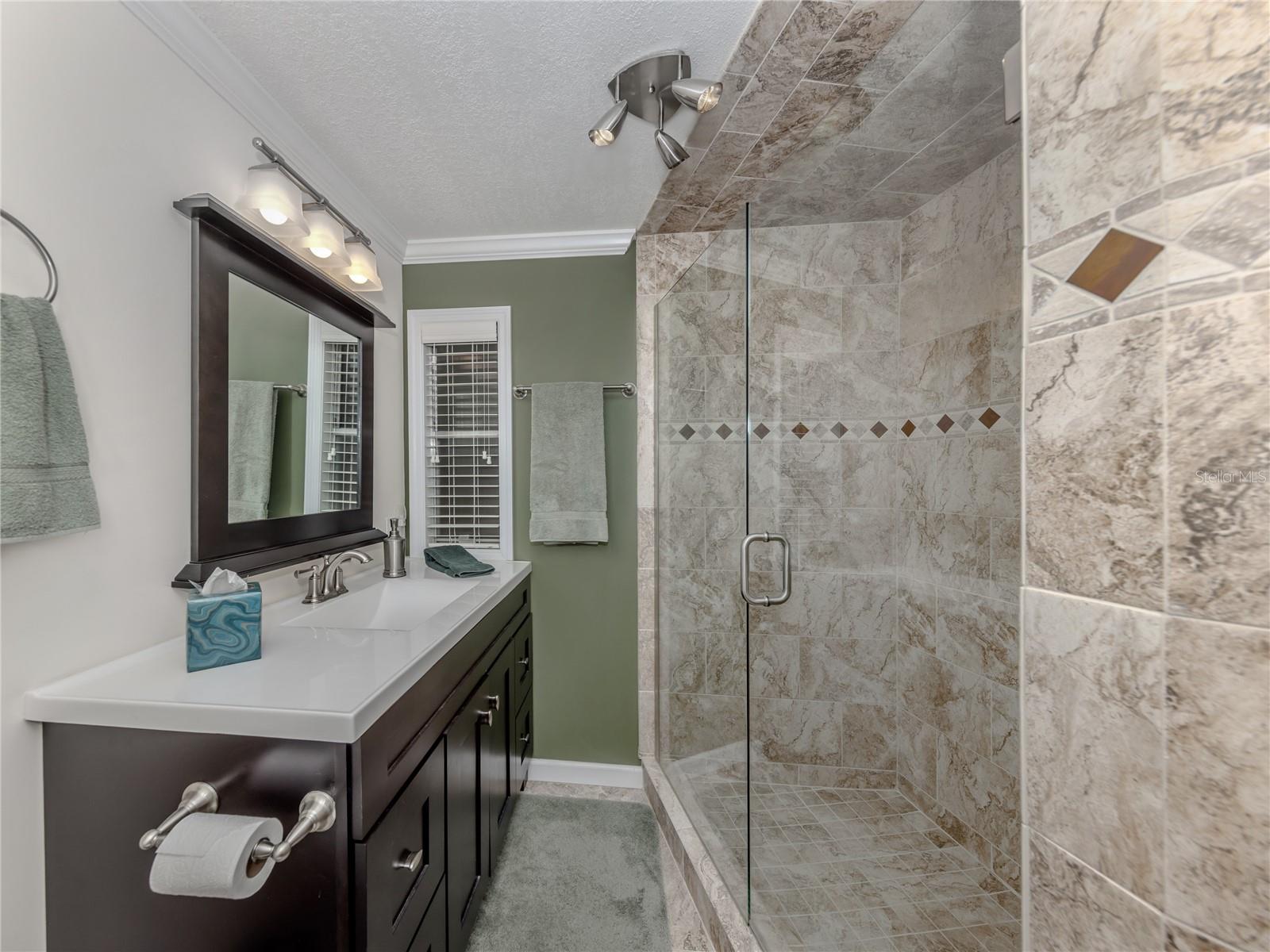 Image 27 of 68 For 5 Esplanade Street