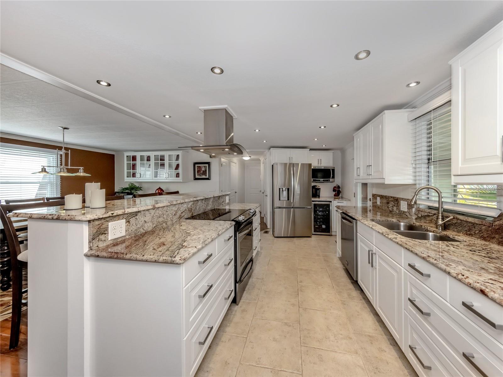 Image 9 of 68 For 5 Esplanade Street