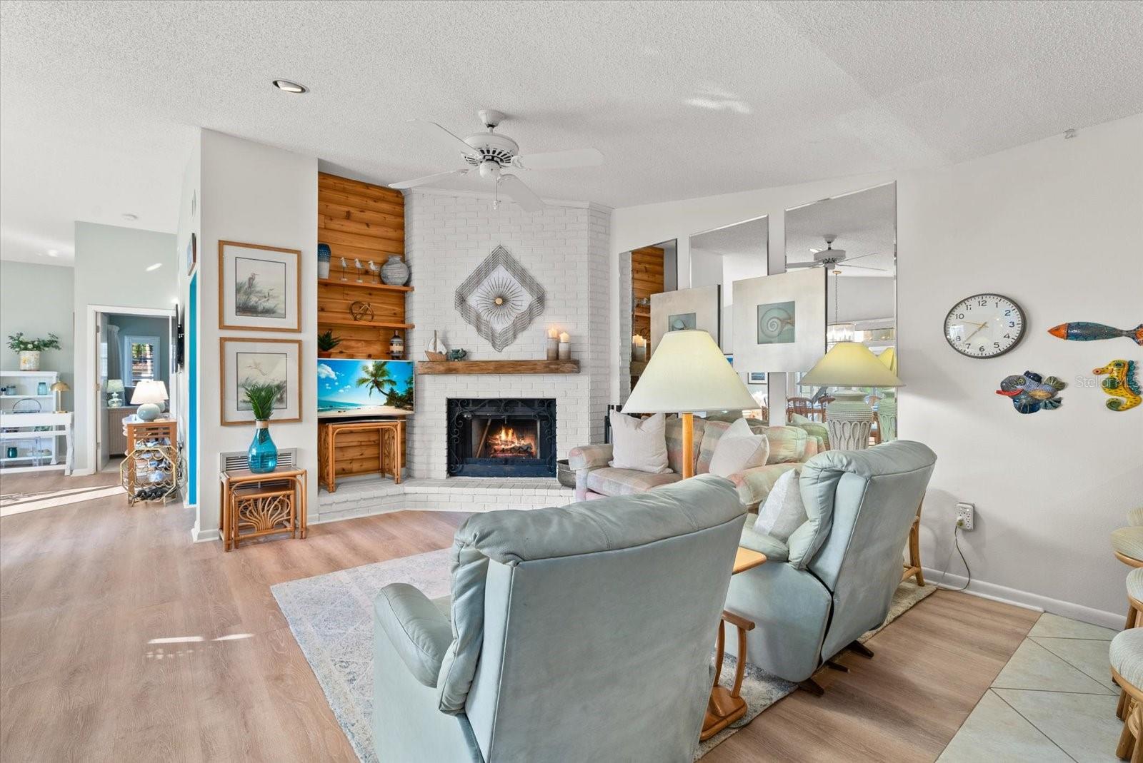 Image 10 of 55 For 367 Englewood Isles Parkway 4