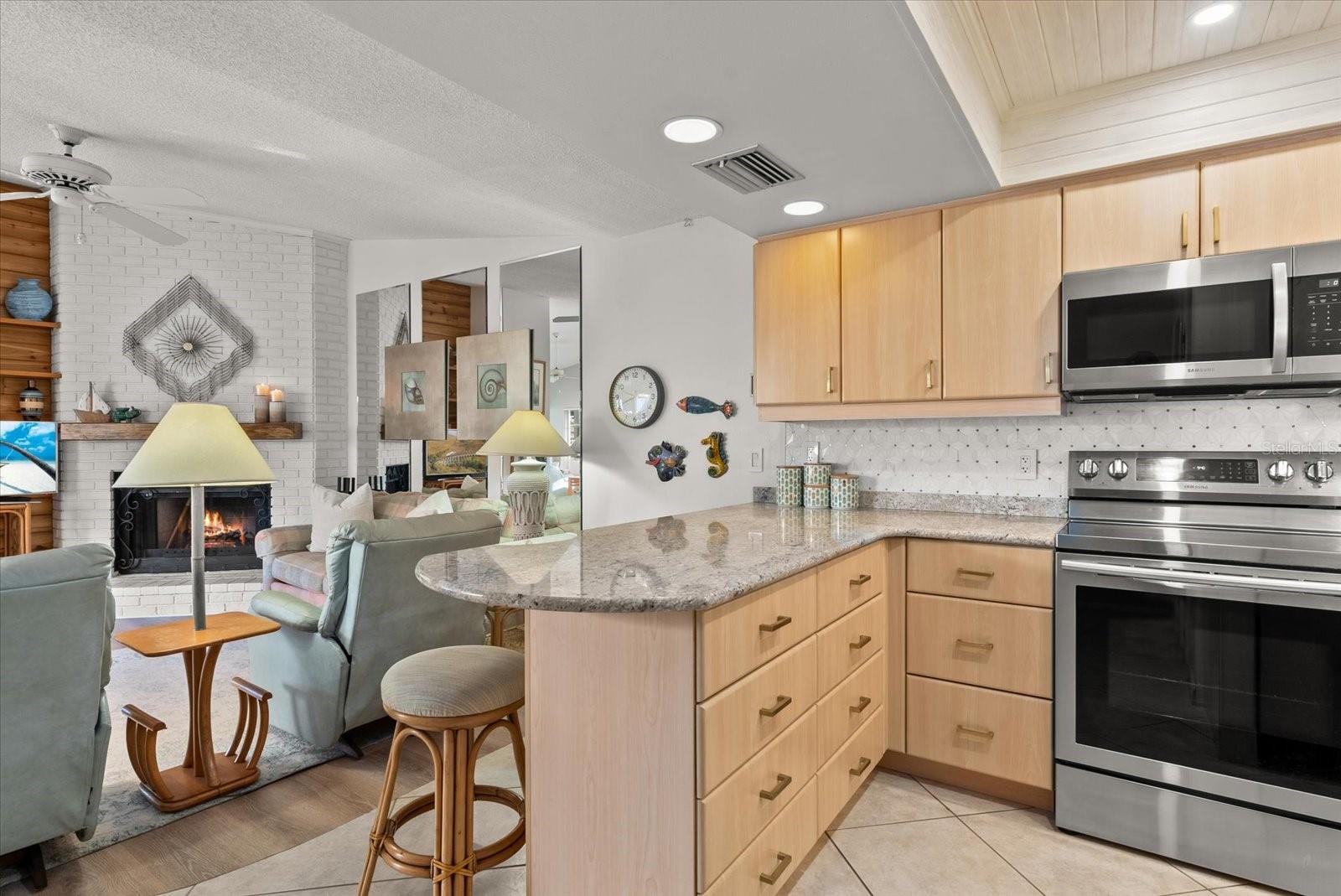 Image 16 of 55 For 367 Englewood Isles Parkway 4