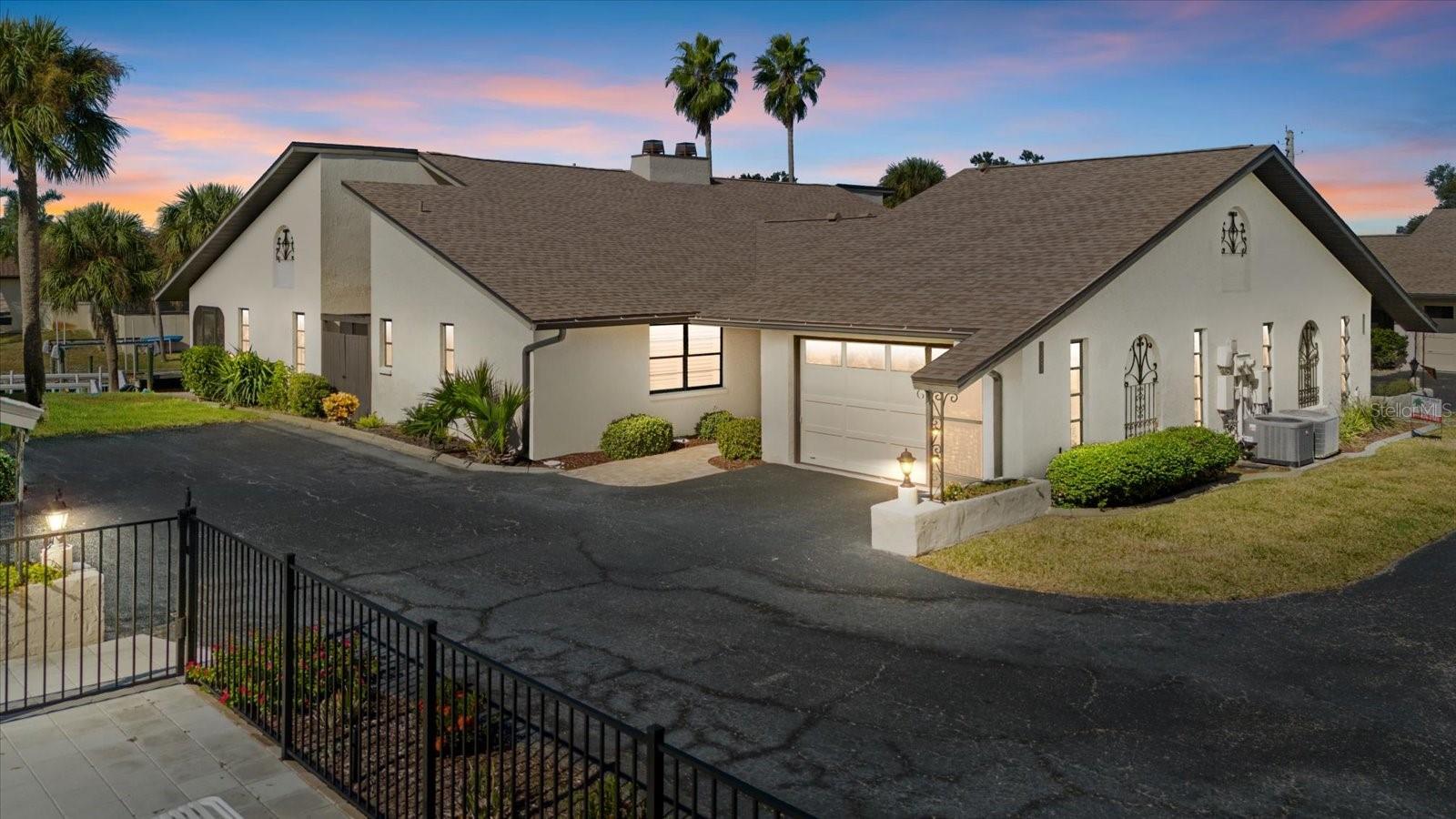 Image 2 of 55 For 367 Englewood Isles Parkway 4