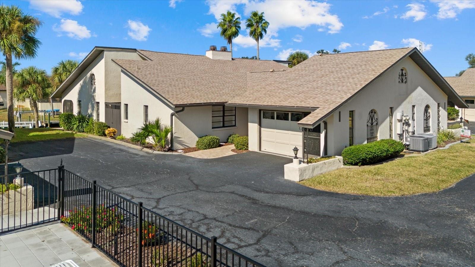 Image 45 of 55 For 367 Englewood Isles Parkway 4