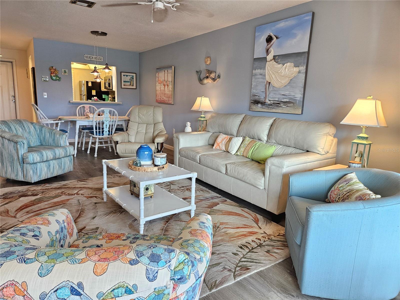 Image 17 of 51 For 340 Three Lakes Lane F