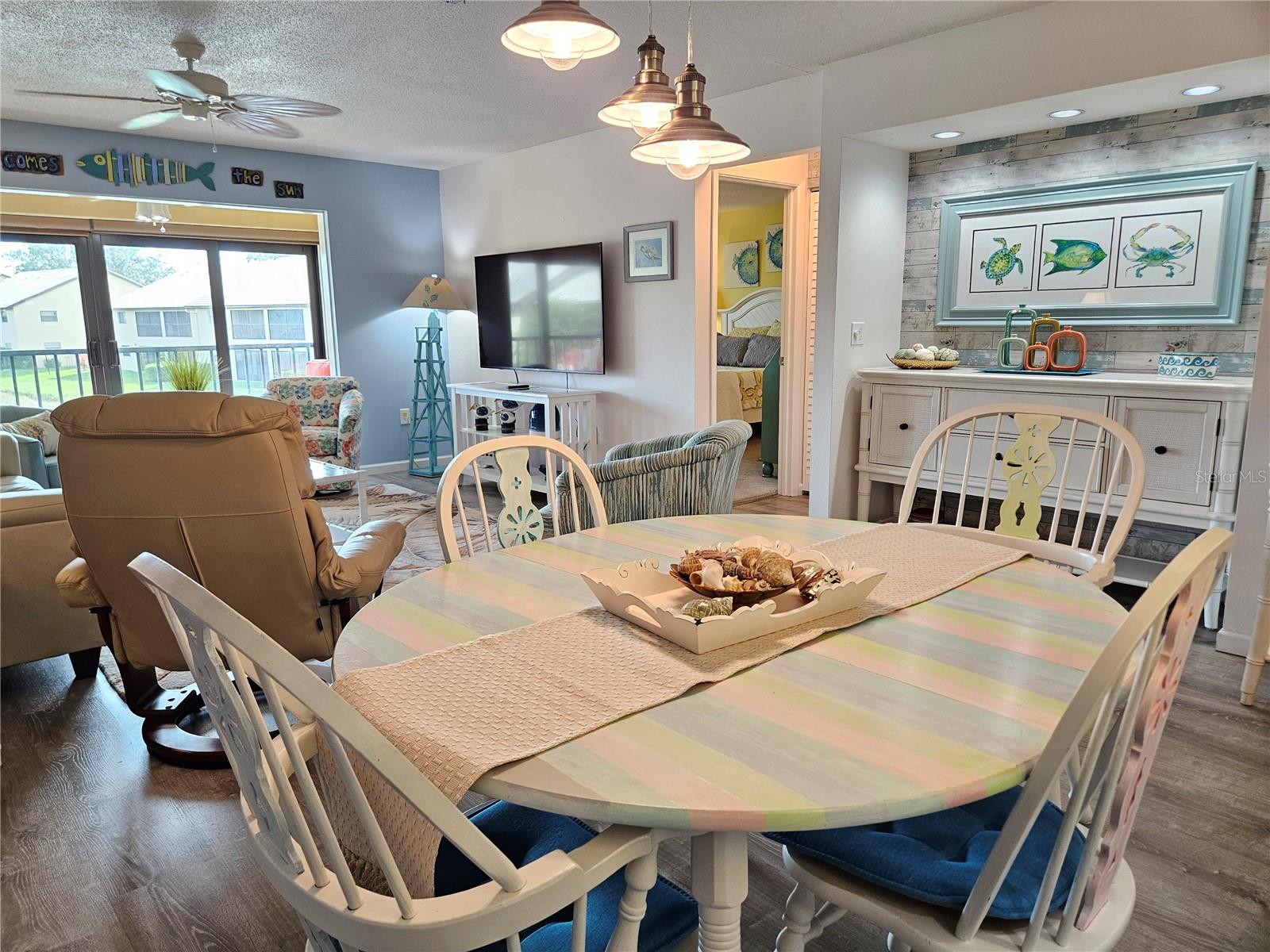 Image 20 of 51 For 340 Three Lakes Lane F