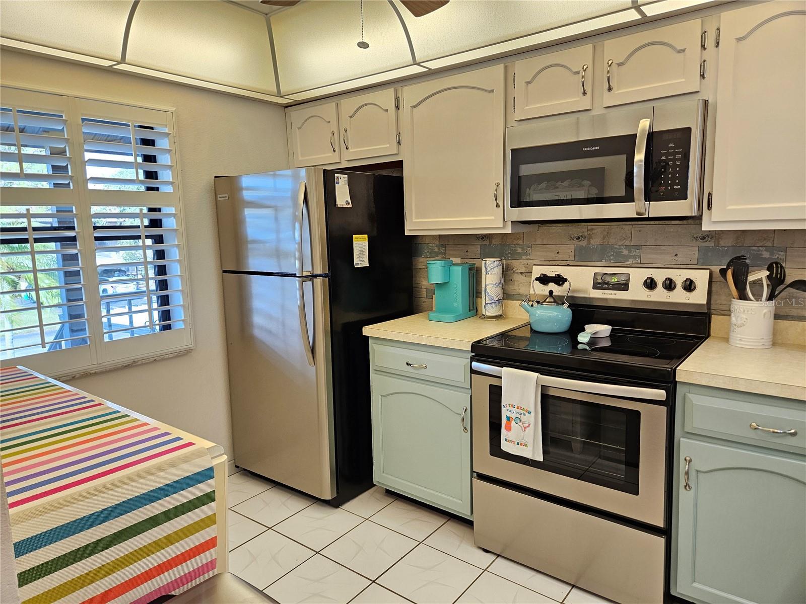 Image 26 of 51 For 340 Three Lakes Lane F