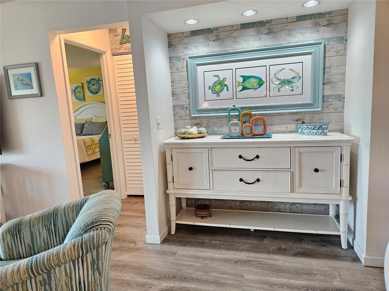 Image 28 of 51 For 340 Three Lakes Lane F