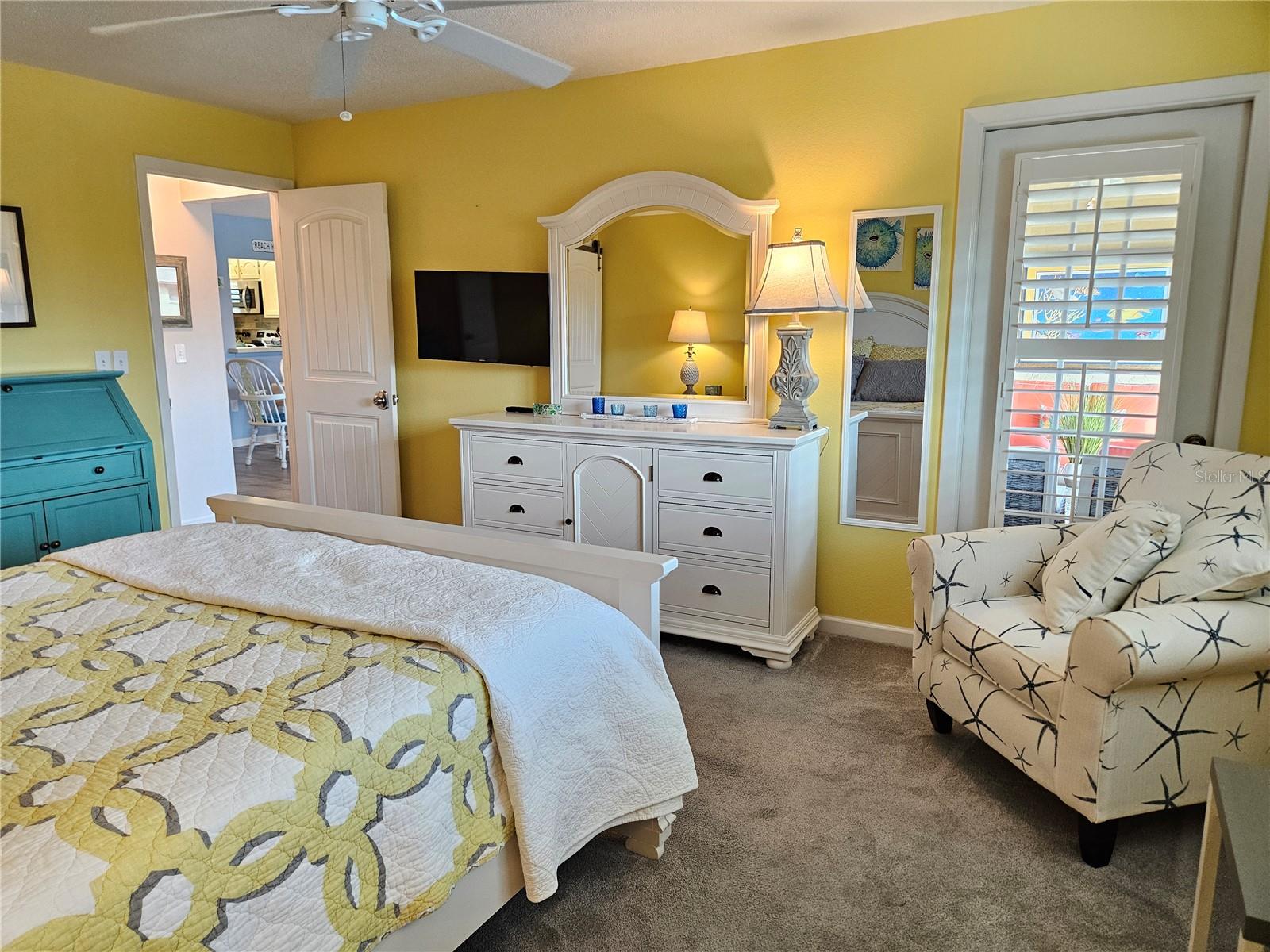 Image 31 of 51 For 340 Three Lakes Lane F