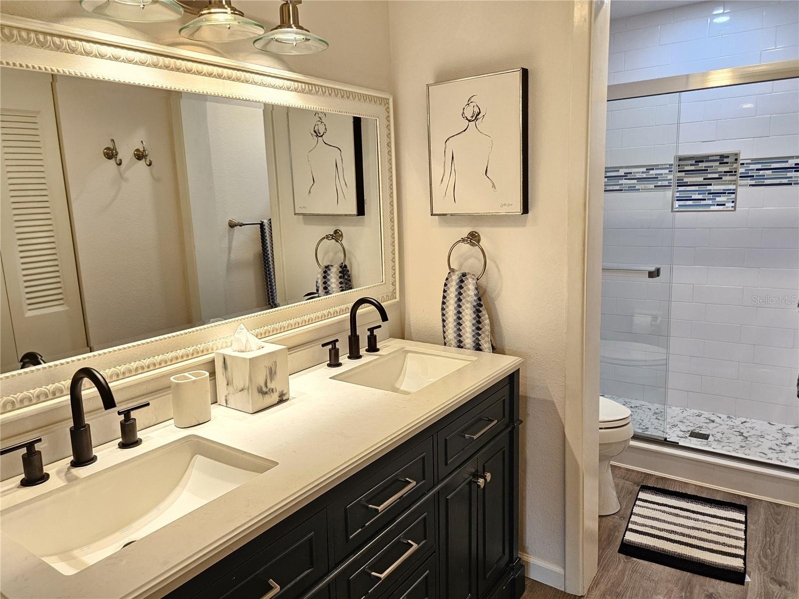 Image 33 of 51 For 340 Three Lakes Lane F