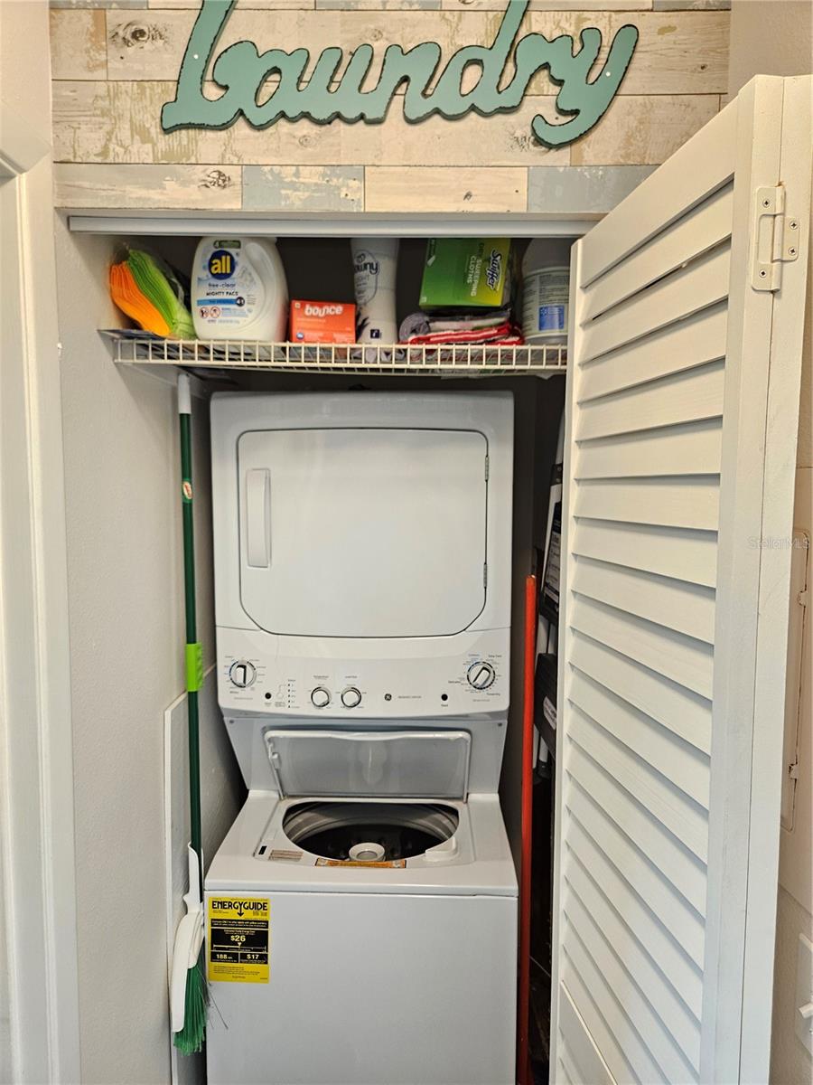 Image 43 of 51 For 340 Three Lakes Lane F