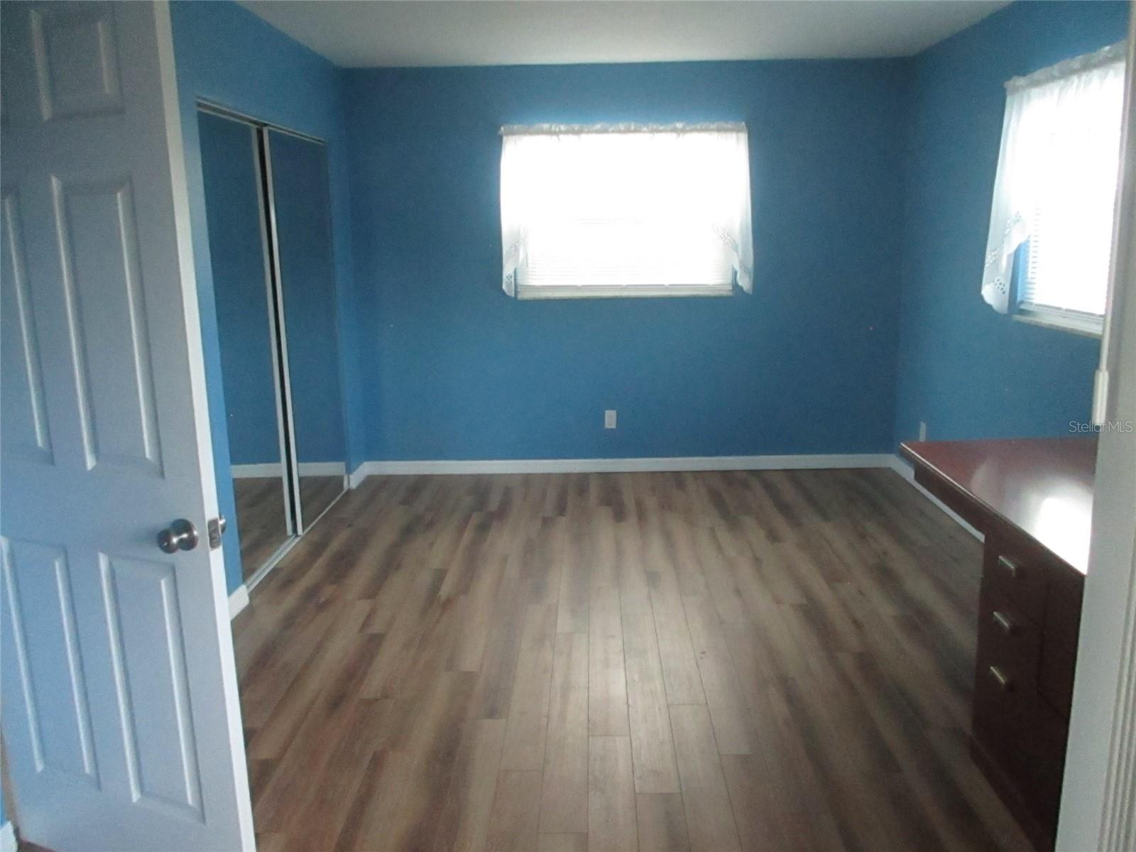 Image 9 of 14 For 328 Shamrock Boulevard