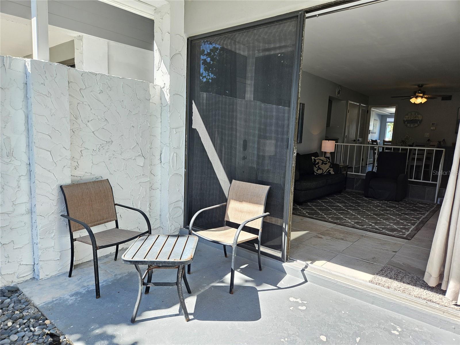 Image 12 of 45 For 1555 Tarpon Center Drive 107