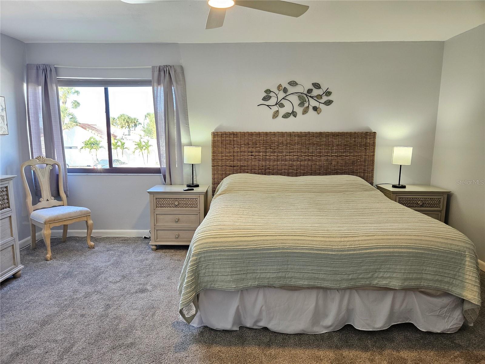 Image 28 of 45 For 1555 Tarpon Center Drive 107