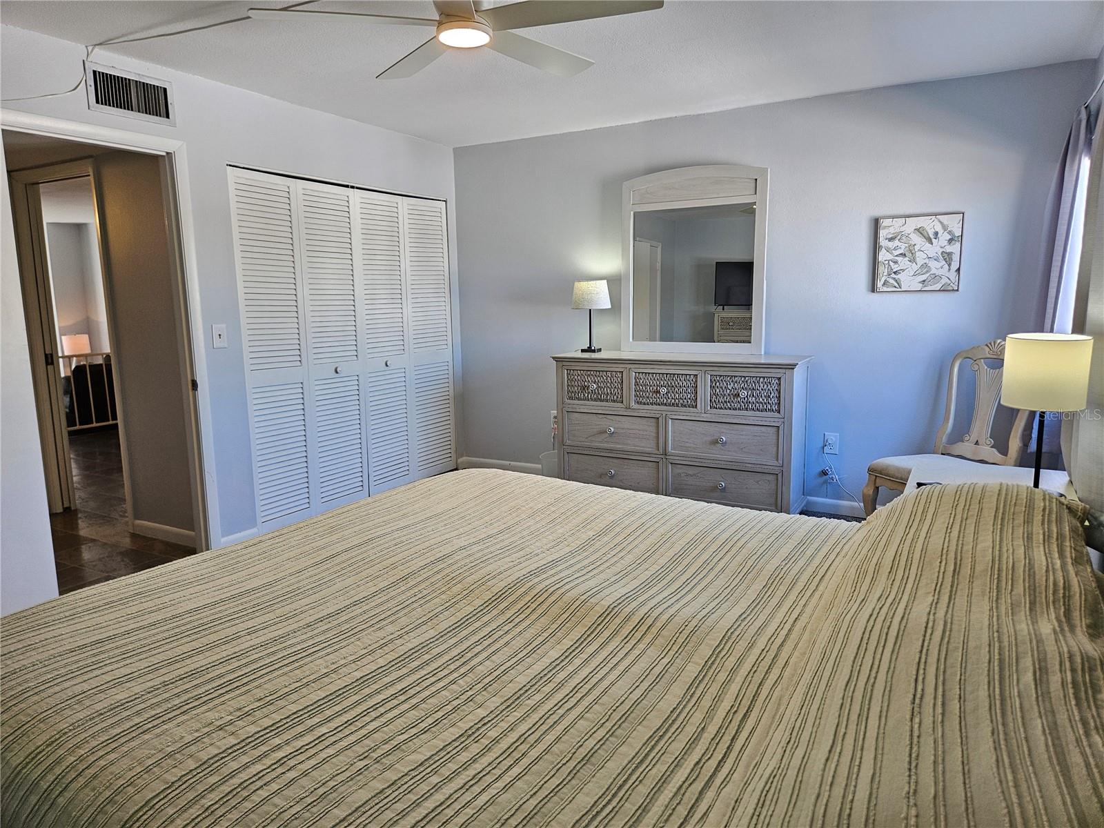 Image 30 of 45 For 1555 Tarpon Center Drive 107