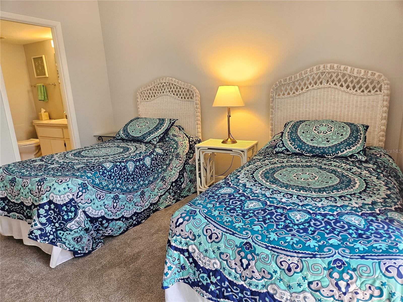 Image 34 of 45 For 1555 Tarpon Center Drive 107