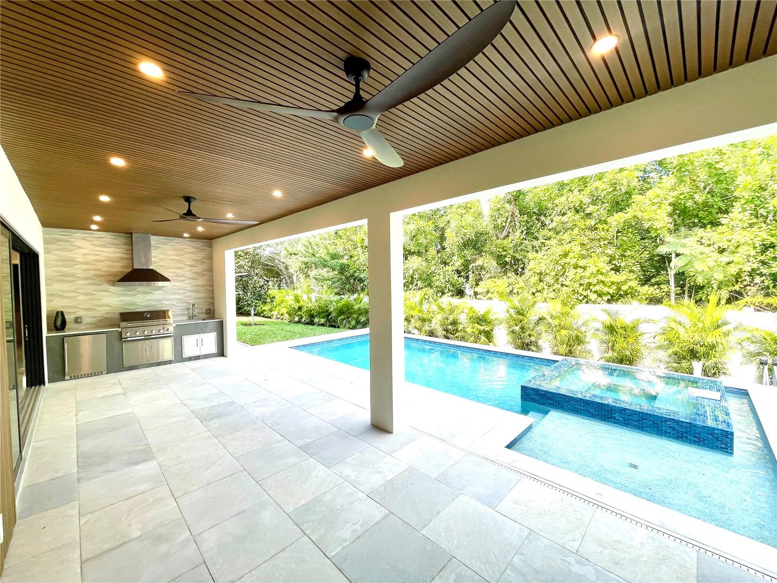 Image 18 of 21 For 2413 Clematis Street