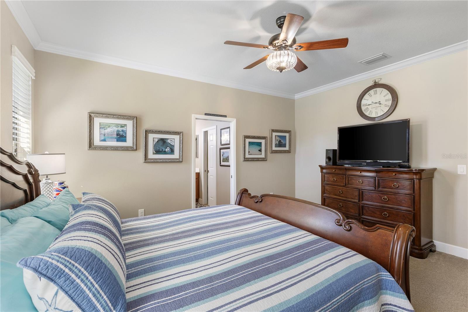 Image 16 of 46 For 20479 Pezzana Drive