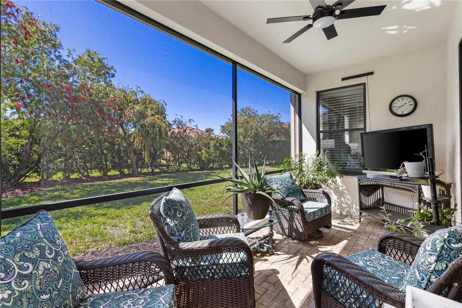 Image 27 of 46 For 20479 Pezzana Drive