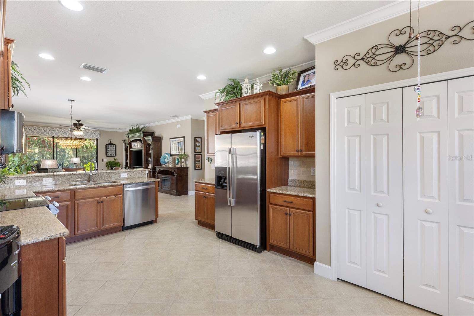 Image 7 of 46 For 20479 Pezzana Drive