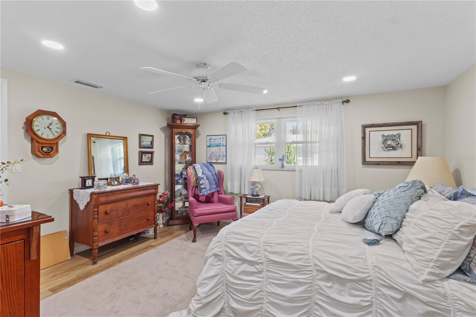 Image 13 of 34 For 626 Circlewood Drive S1-18