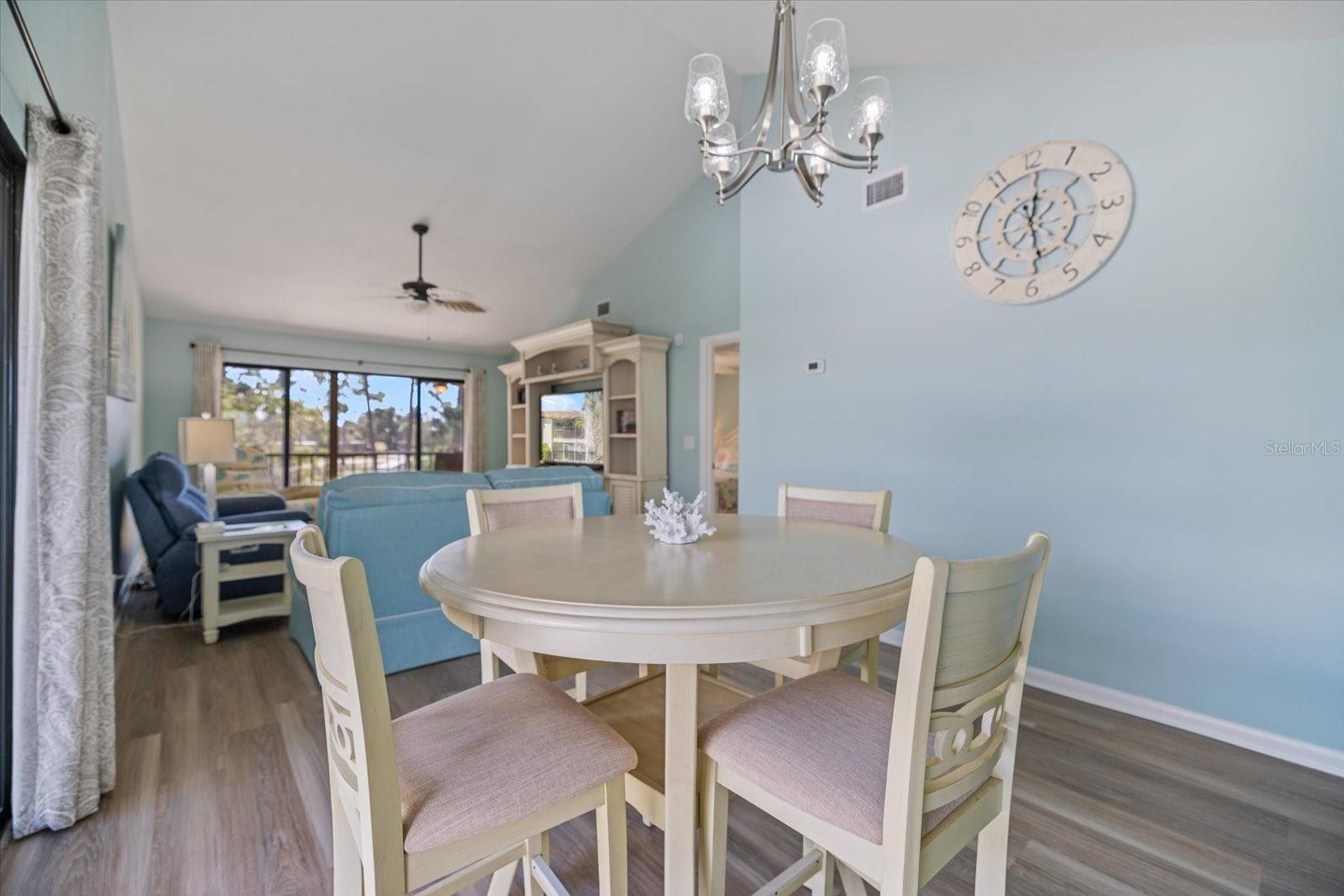 Image 7 of 26 For 1118 Bird Bay Way 178