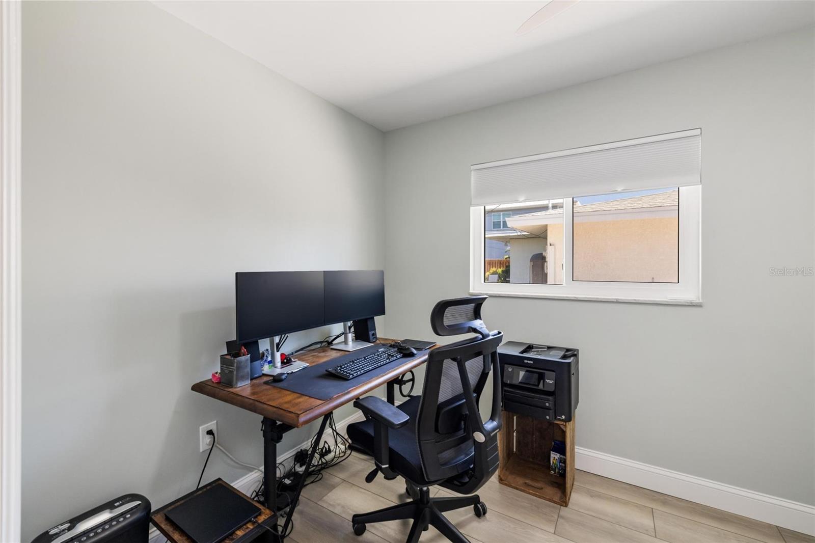 Image 19 of 49 For 520 Verdi Street