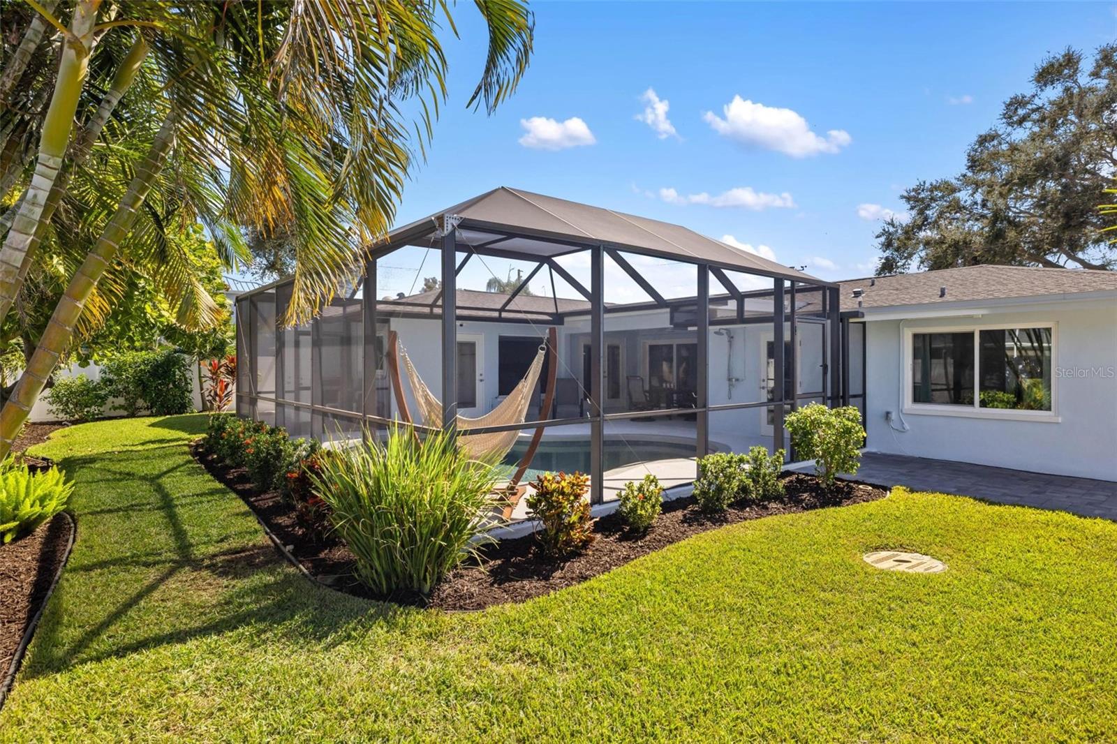 Image 31 of 49 For 520 Verdi Street