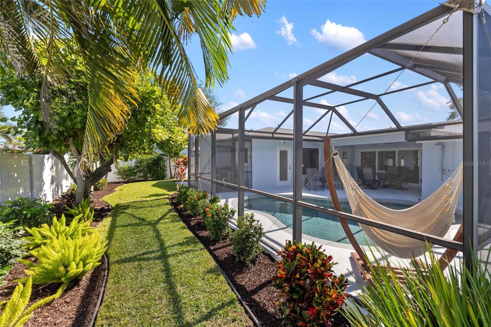 Image 32 of 49 For 520 Verdi Street