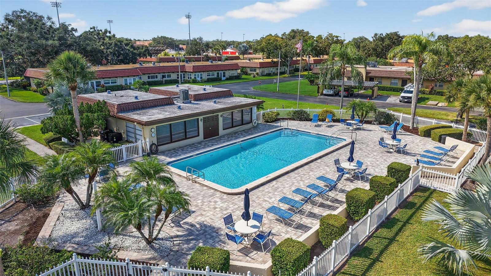 Image 25 of 36 For 1701 Pinehurst Road 22b