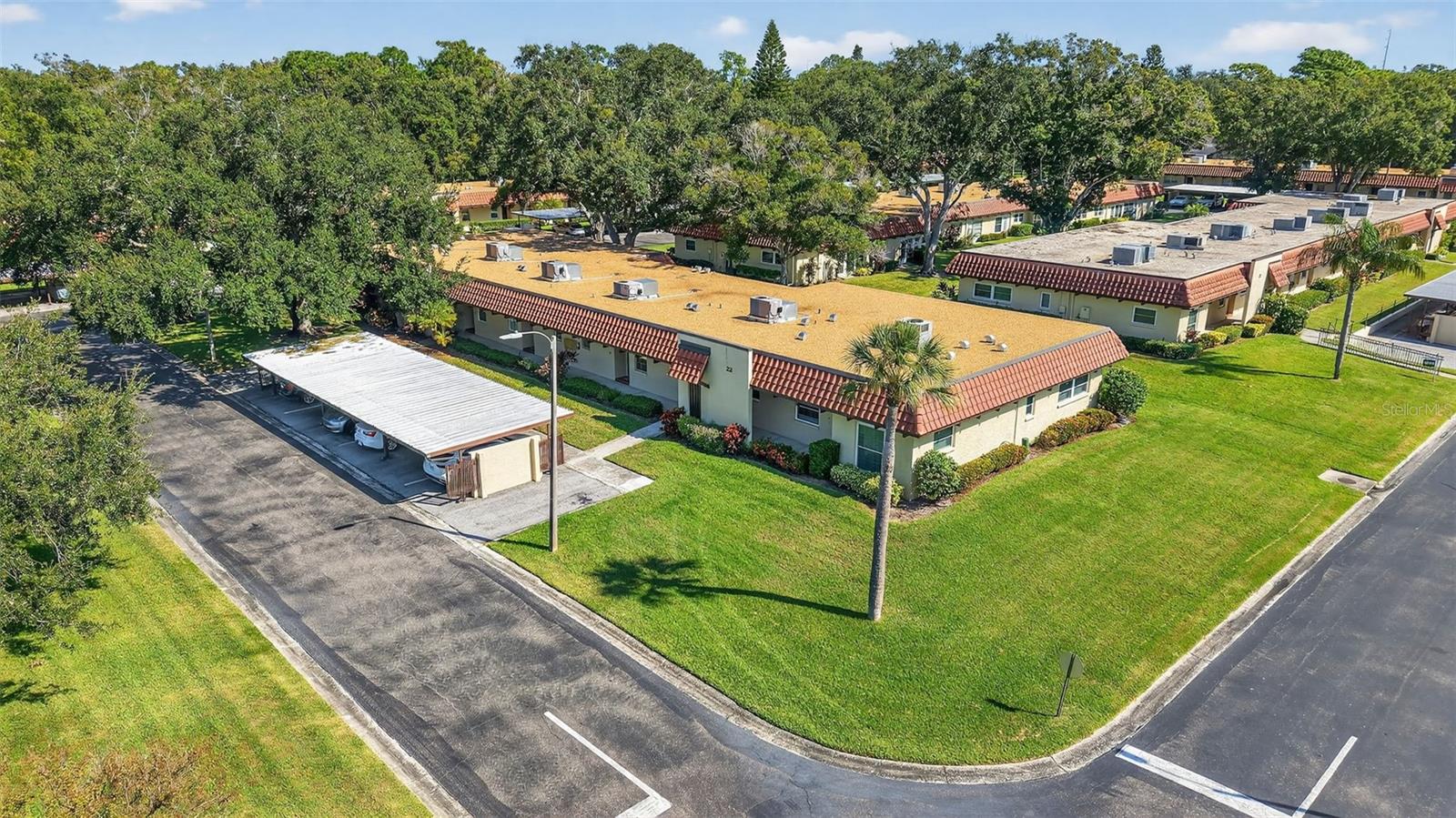 Image 34 of 36 For 1701 Pinehurst Road 22b