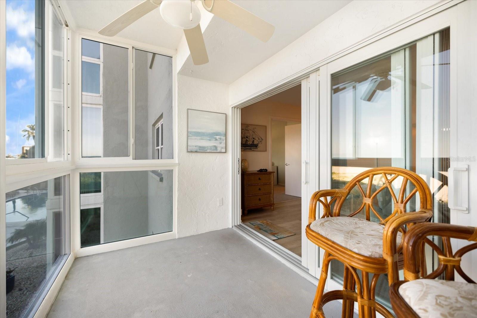 Image 19 of 29 For 950 Tarpon Center Drive 202