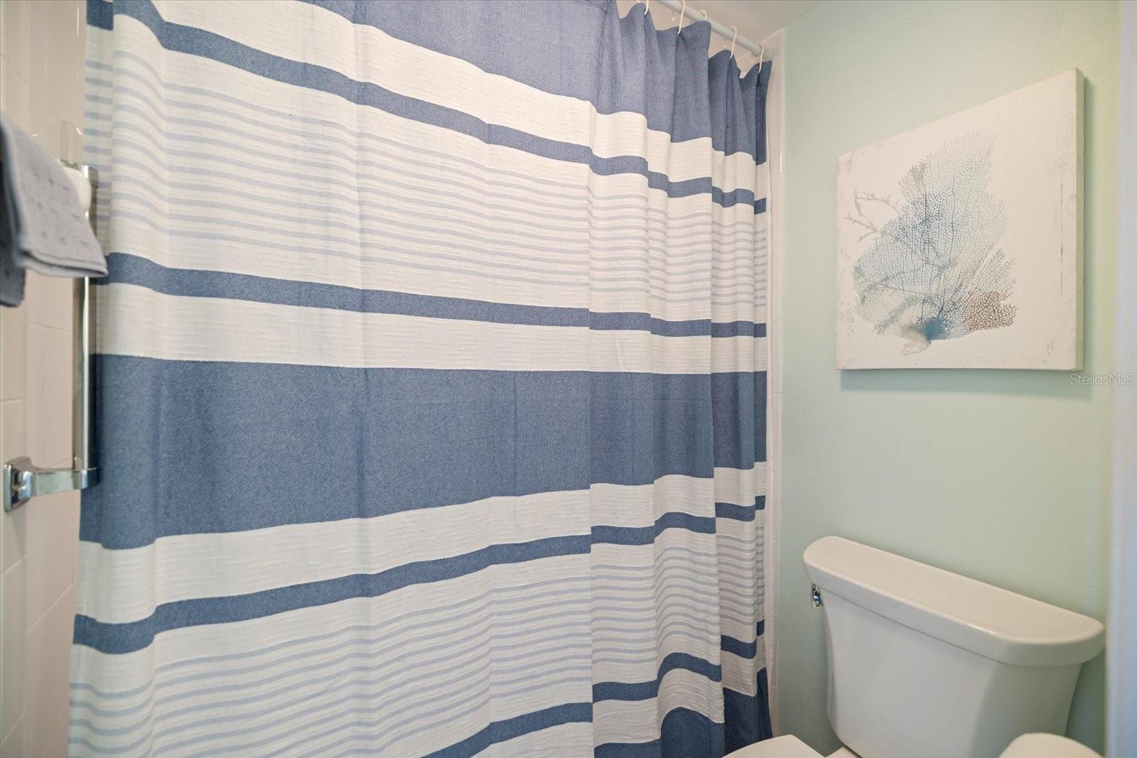 Image 25 of 29 For 950 Tarpon Center Drive 202