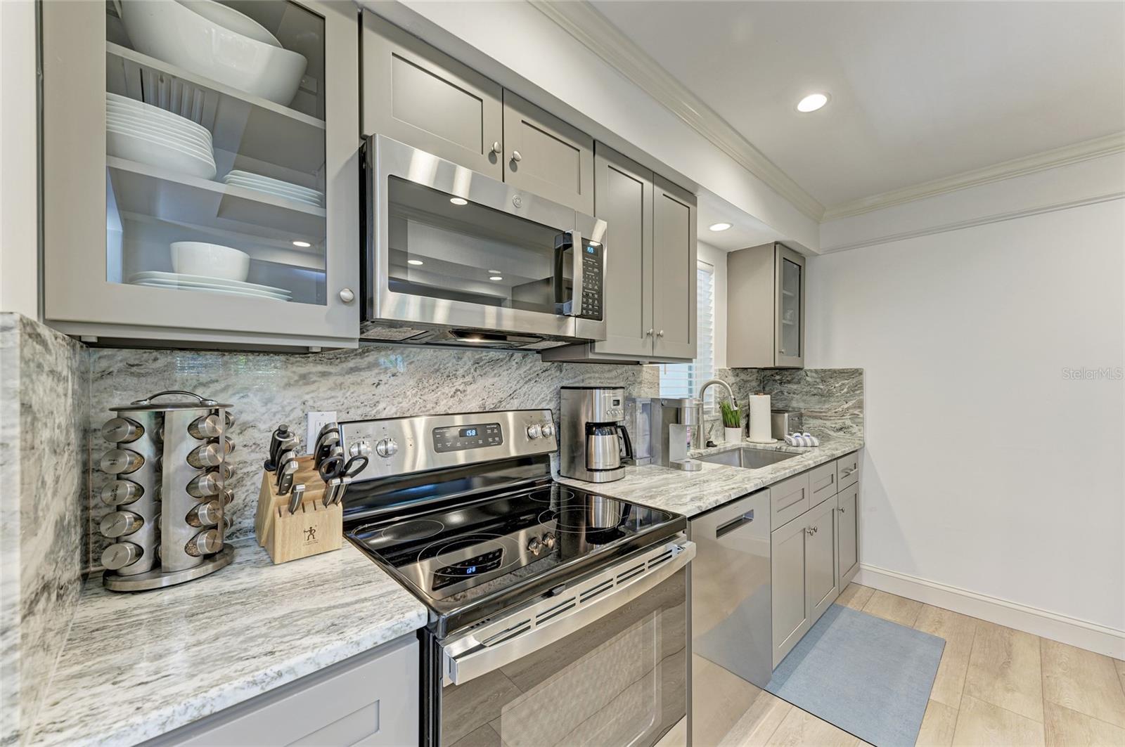 Image 16 of 52 For 5125 Gulf Of Mexico Drive 7