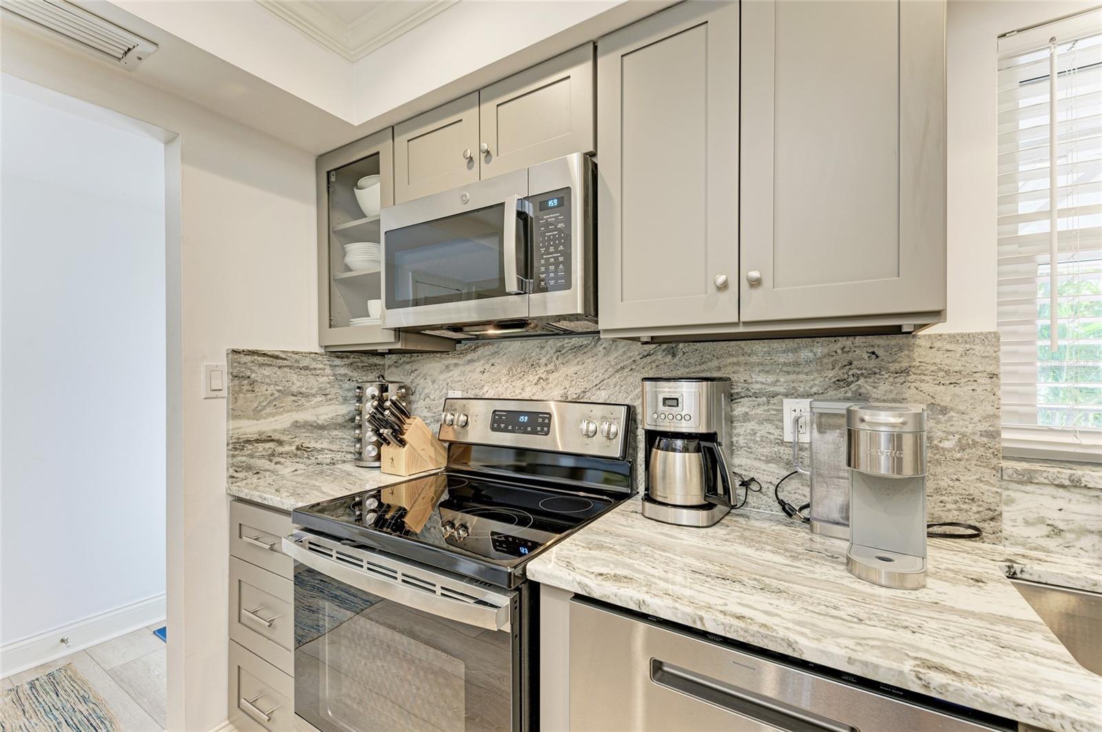 Image 17 of 52 For 5125 Gulf Of Mexico Drive 7