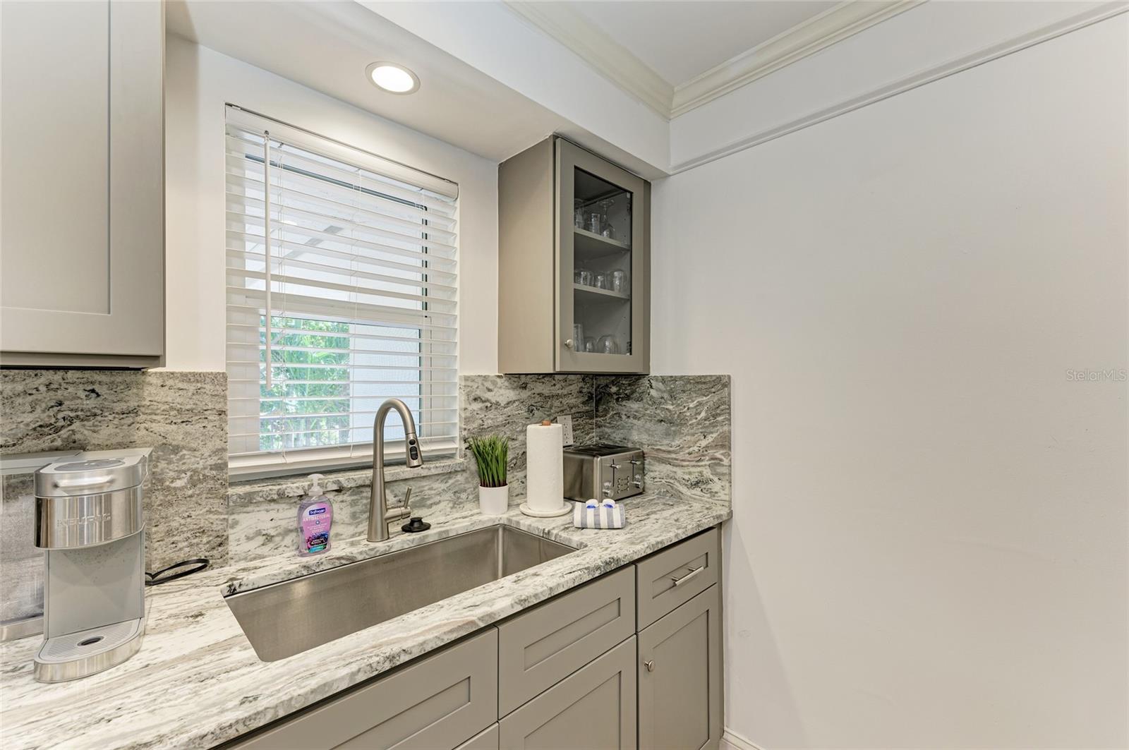 Image 18 of 52 For 5125 Gulf Of Mexico Drive 7