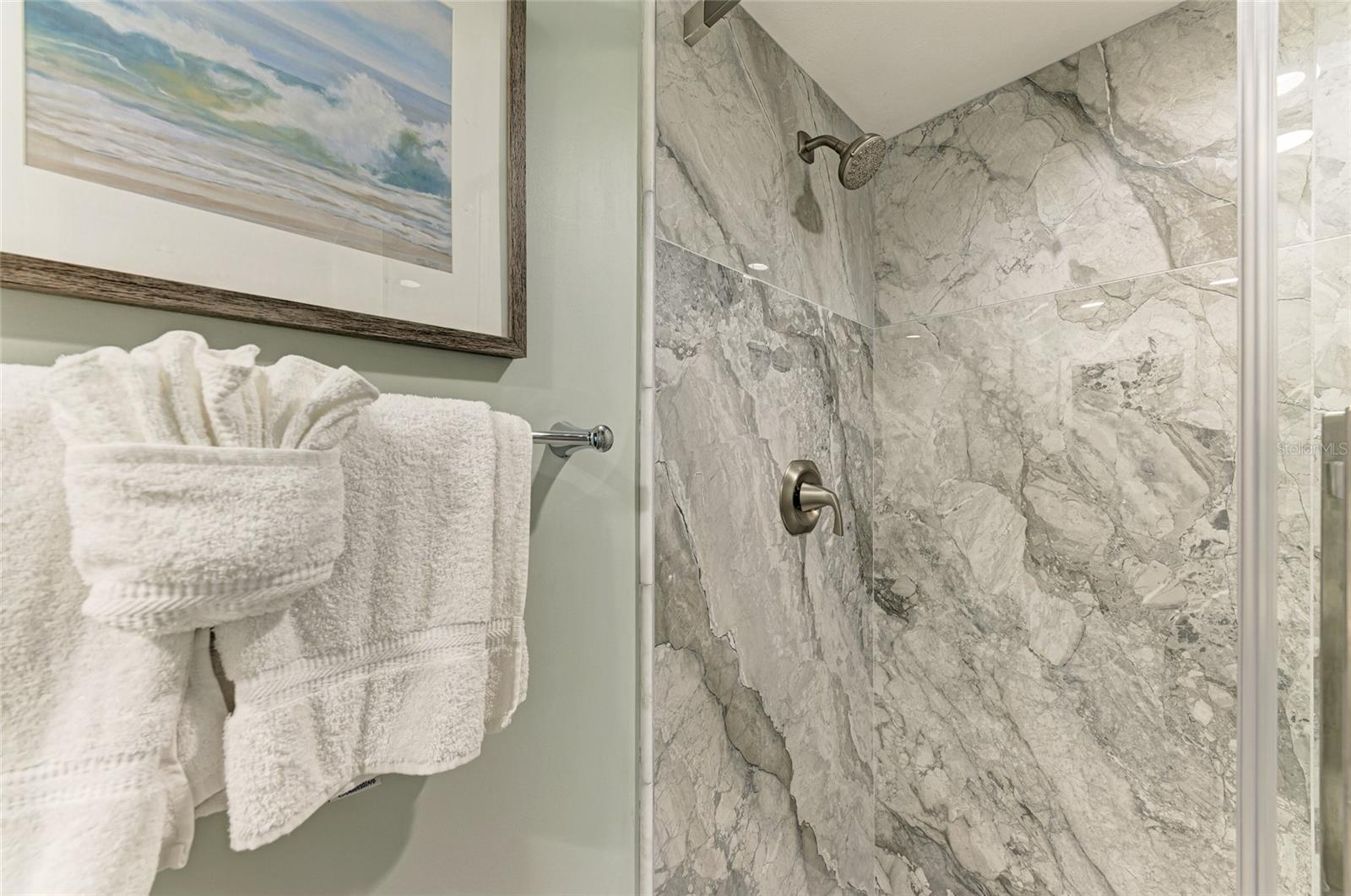 Image 24 of 52 For 5125 Gulf Of Mexico Drive 7