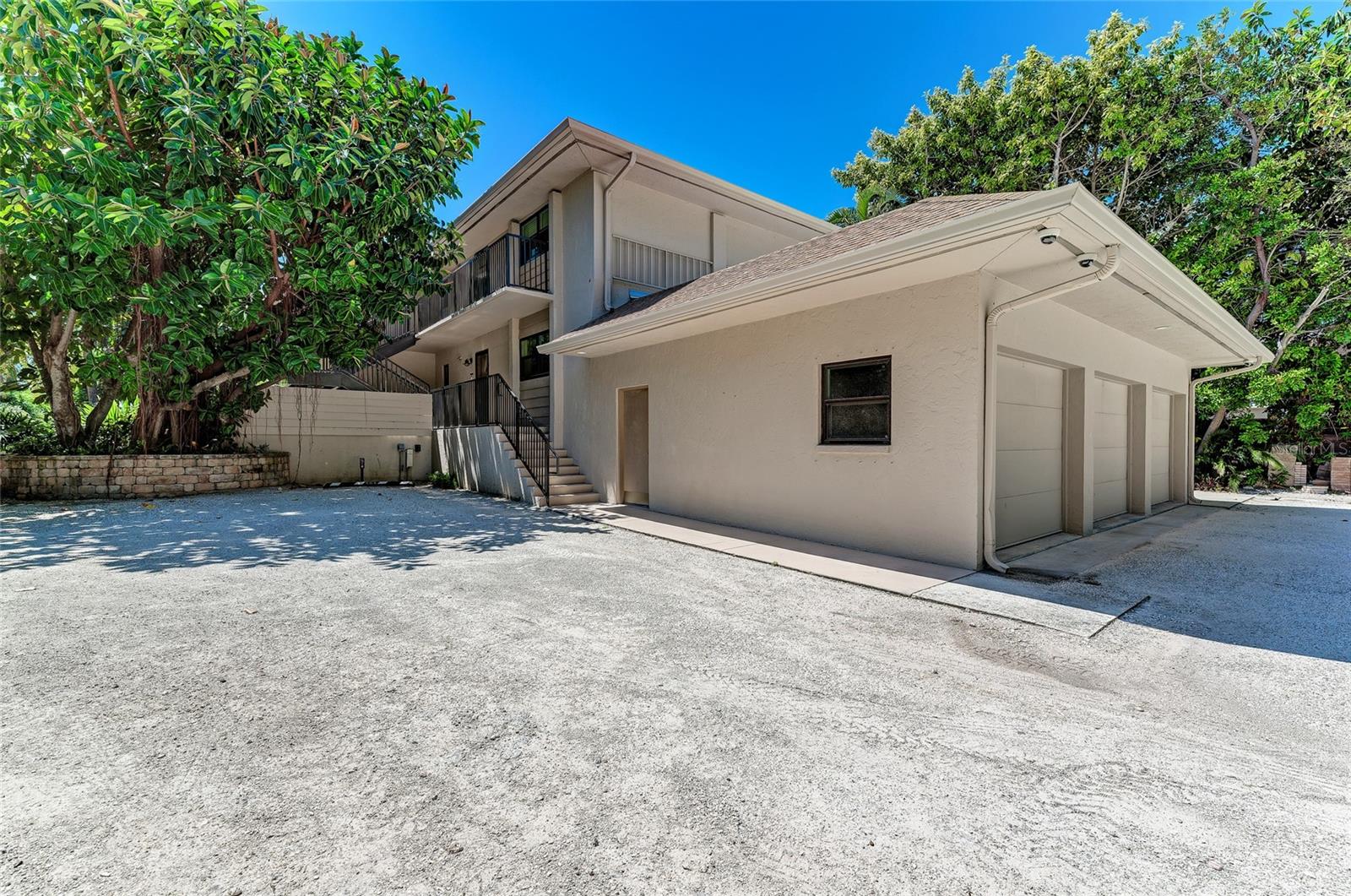 Image 5 of 52 For 5125 Gulf Of Mexico Drive 7