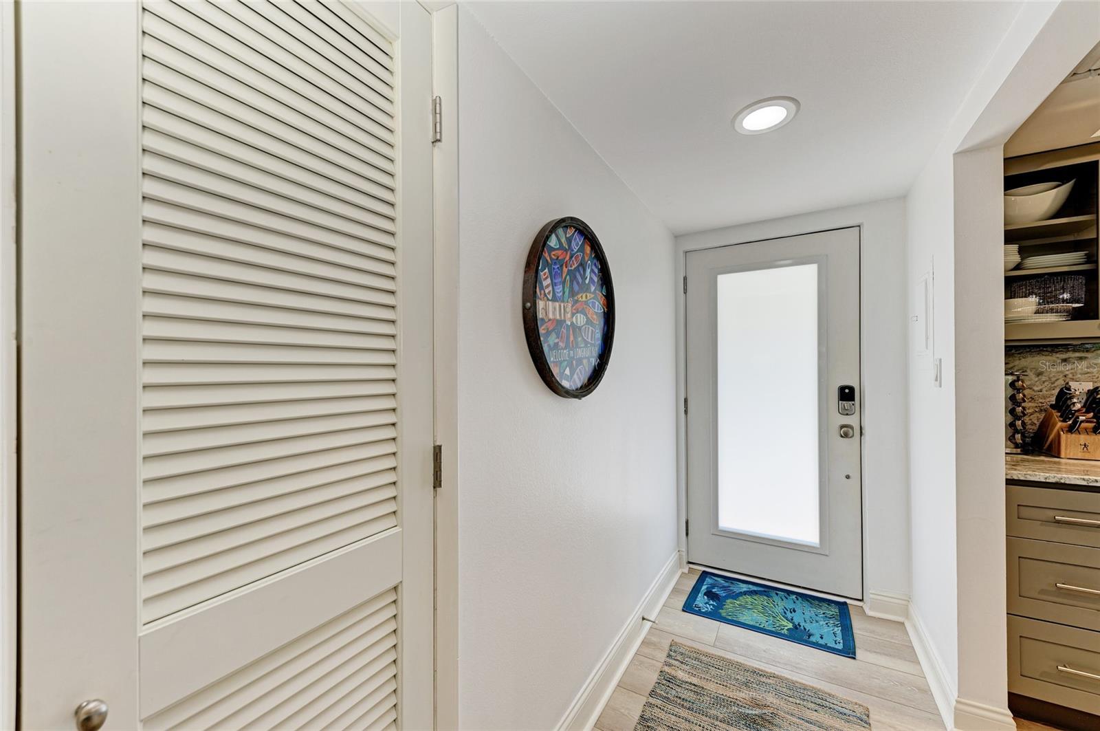 Image 6 of 52 For 5125 Gulf Of Mexico Drive 7