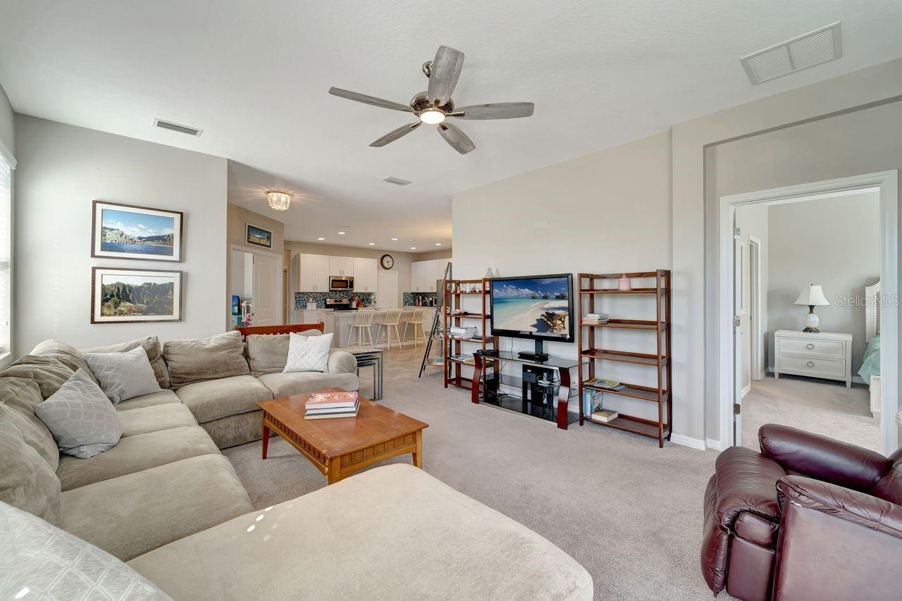 Image 12 of 27 For 8501 Whispering Street