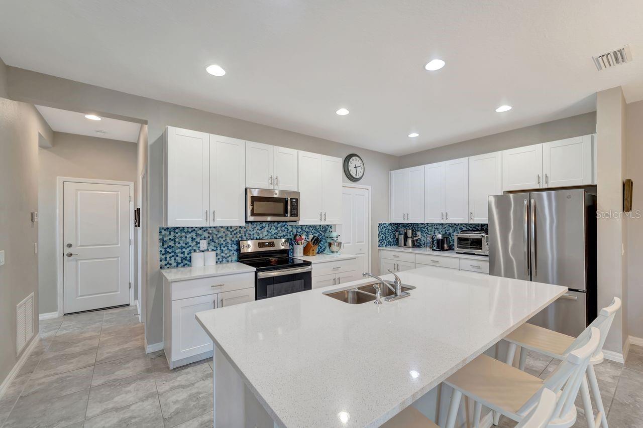 Image 4 of 27 For 8501 Whispering Street