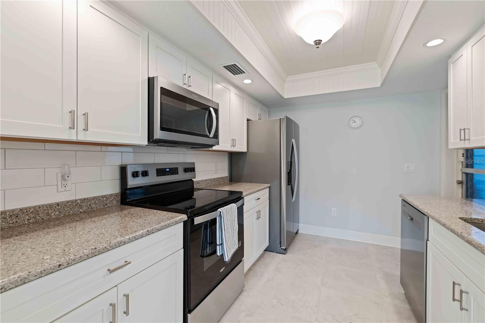 Image 18 of 43 For 101 Louella Lane 11