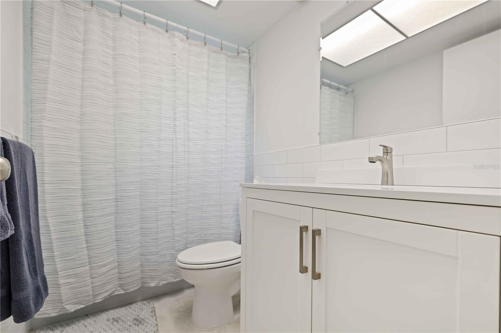 Image 23 of 43 For 101 Louella Lane 11