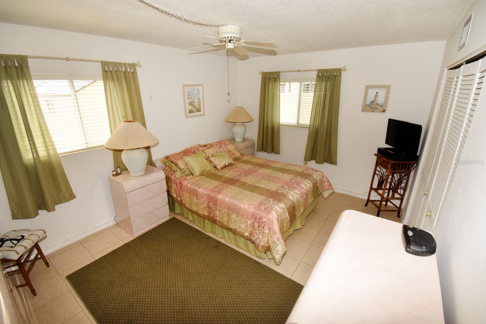 Image 10 of 26 For 320 Base Avenue E 215