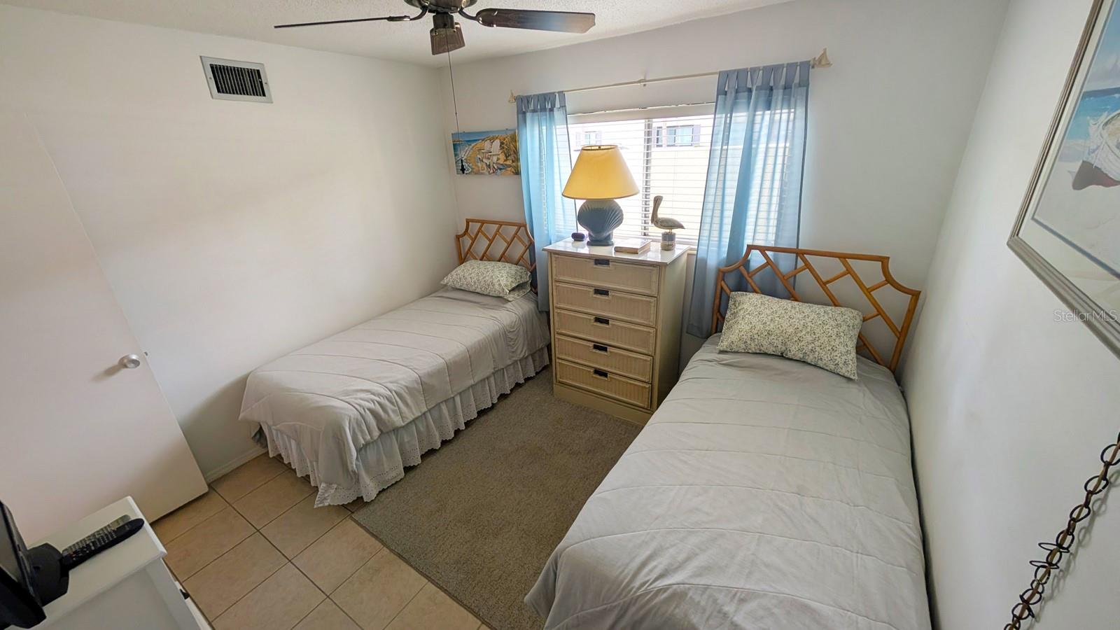 Image 19 of 26 For 320 Base Avenue E 215