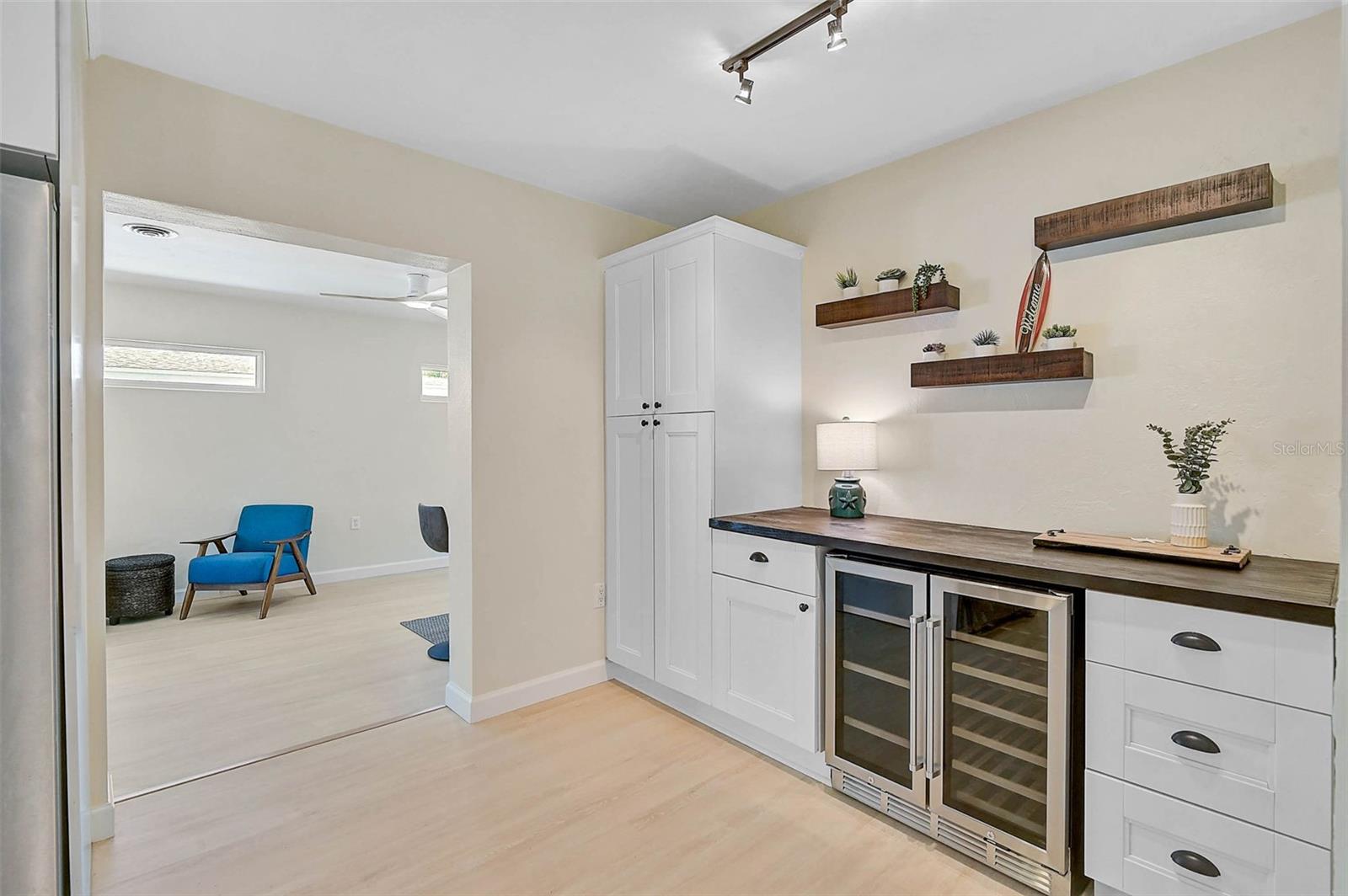 Image 14 of 68 For 1099 Nokomis Avenue S