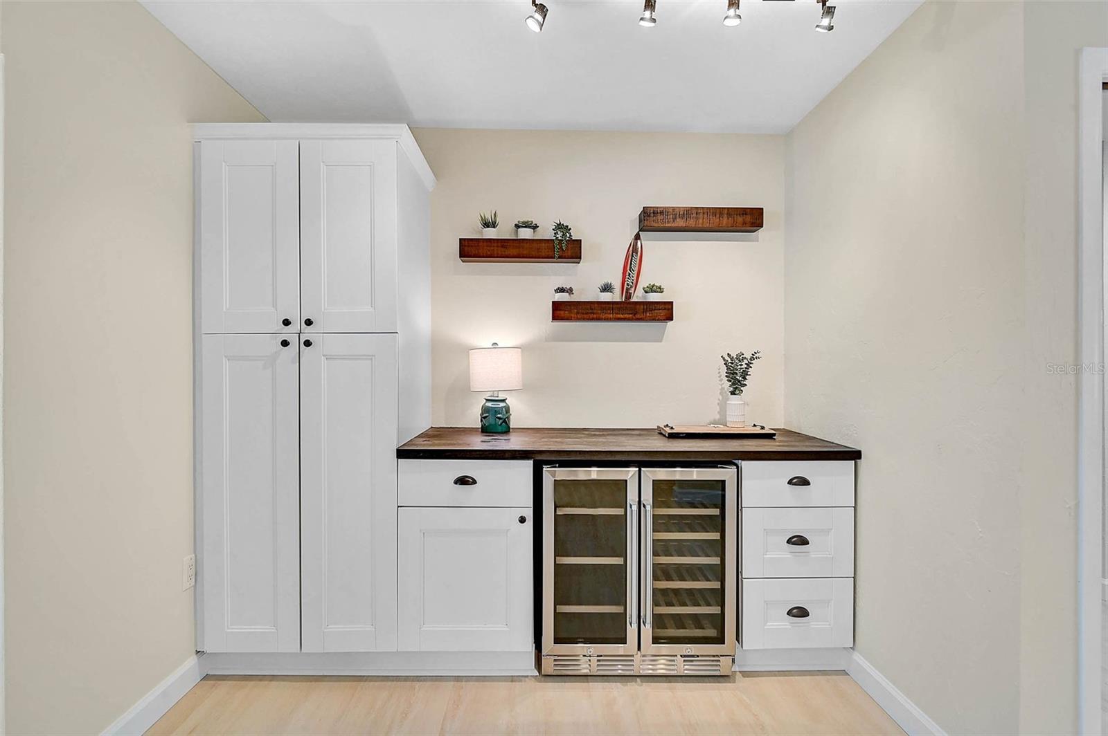 Image 16 of 68 For 1099 Nokomis Avenue S