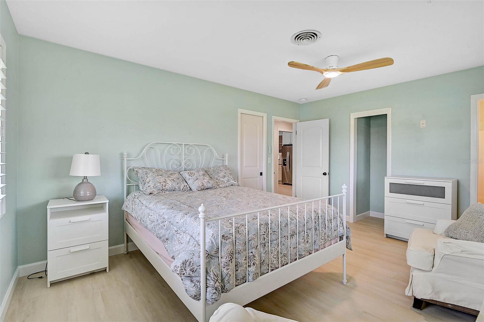 Image 25 of 68 For 1099 Nokomis Avenue S