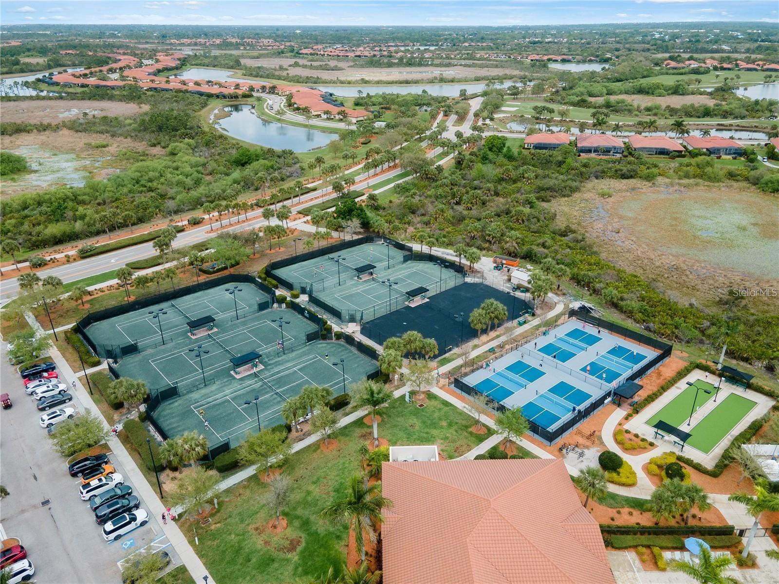 Image 27 of 27 For 10808 Tarflower Drive 101