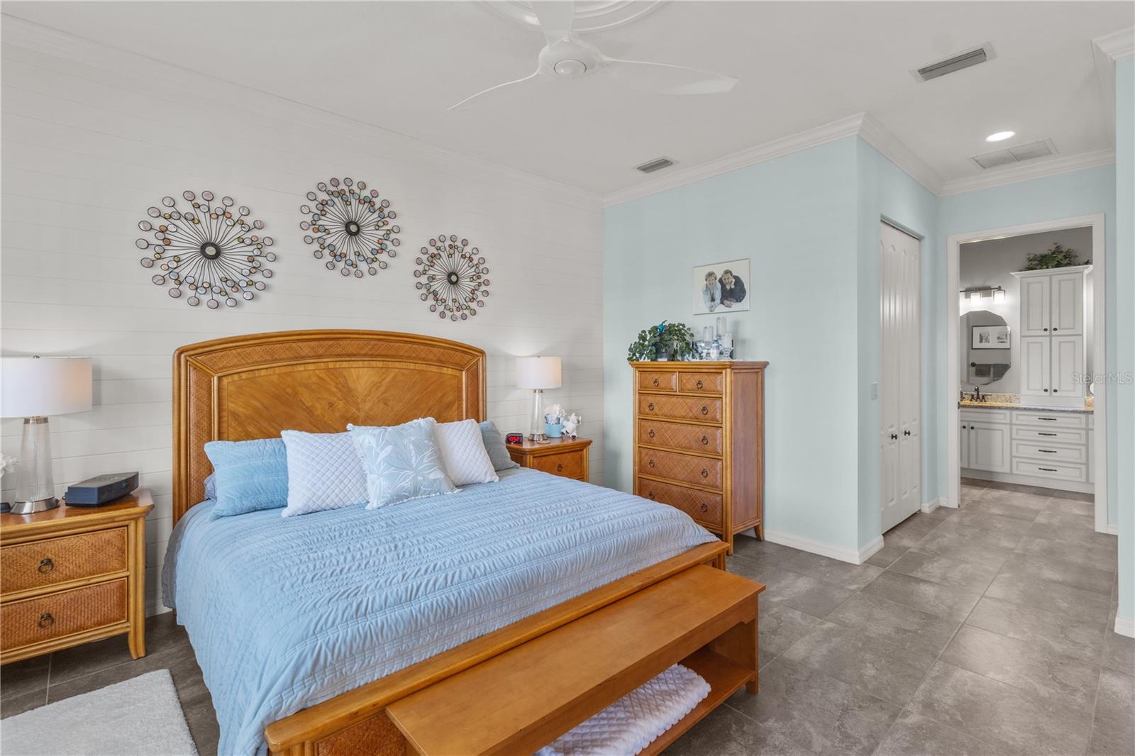 Image 19 of 63 For 11018 Barnsley Drive